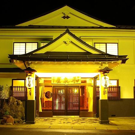ホテル 松之山温泉　和泉屋 十日町市 エクステリア 写真