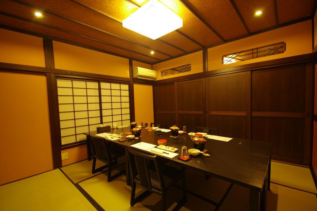 ホテル 松之山温泉　和泉屋 十日町市 エクステリア 写真