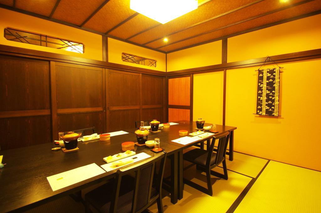 ホテル 松之山温泉　和泉屋 十日町市 エクステリア 写真